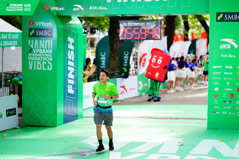 Featured image of post 24 tuổi hoàn thành 42km - VPBank International Marathon 2023